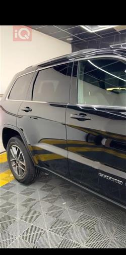 جیپ گراند شیرۆکی